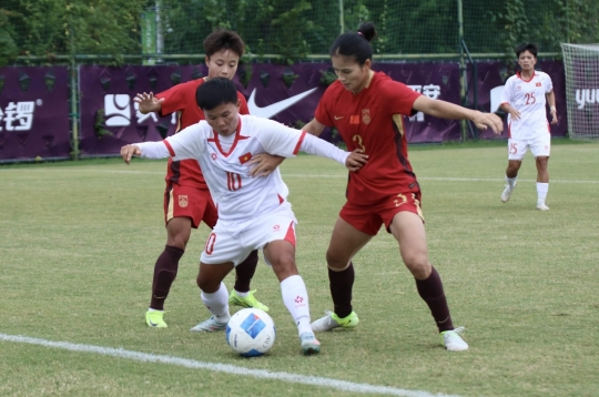 确定第20届亚运会女足四分之一决赛对阵：越南女足对阵中国