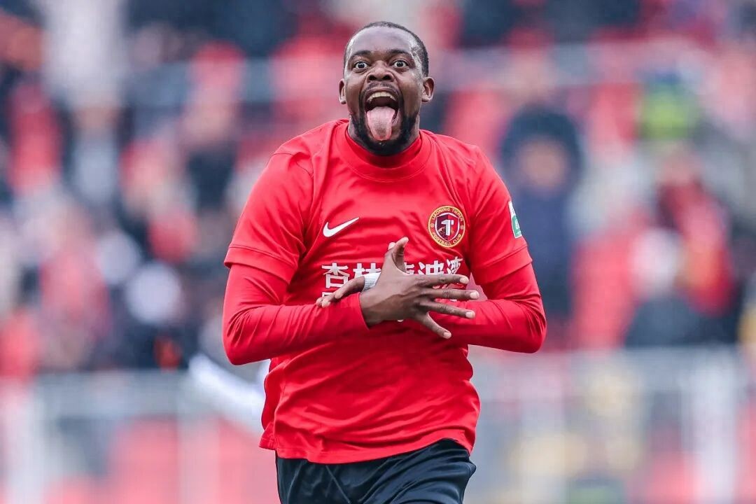 辽宁铁人队击败天津津门虎取得中超历史性胜利，李金羽坦言球队需逐步适应联赛节奏