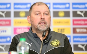 主教练彼得·克拉莫夫斯基：“目标是战胜越南国家队”