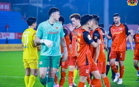 越南足球今日热点（3月22日）：文林与黄德加入越南国家队集训；春山伤势并不严重