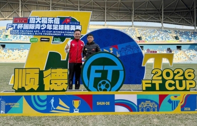 越南神童在中国赛场打进10球,荣获金靴奖