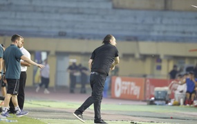 越南足球：裁判的反应有何作用？