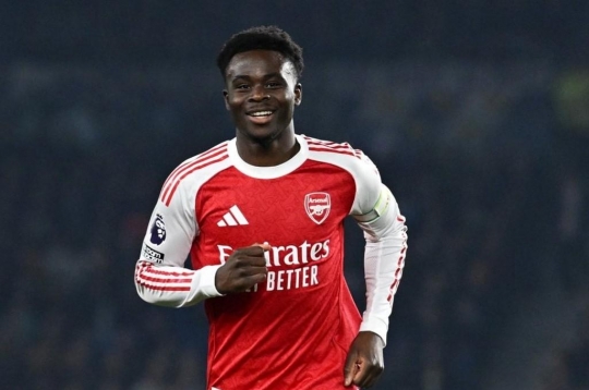 听到球迷欢呼，阿森纳英雄立刻知晓曼城失分