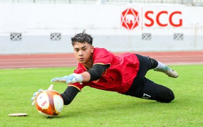 越南U19国家队筛选阵容，紧急增补越南裔门将