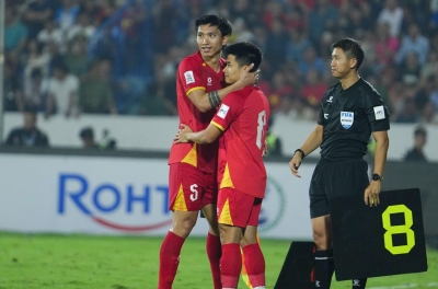 官方消息：越南国家队核心中场球员的未来去向尘埃落定