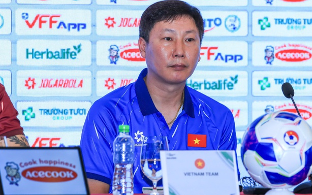 主教练金相植表示：“越南国家队将以2-0战胜马来西亚。”