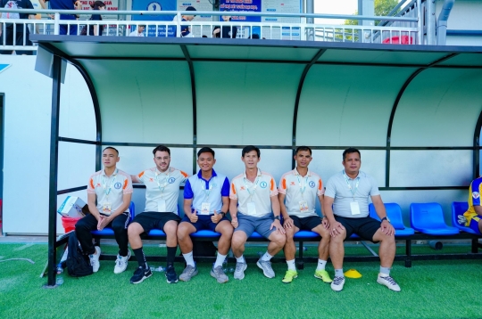 越南大学生足球赛首次出现外籍主教练