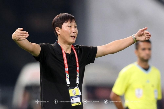 主教练金相植延续历史，逼近朴恒绪教练的纪录