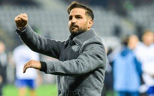 Fabregas批评前切尔西队友，建议他“换个运动项目”因为仅一分钟内就被红牌罚下。