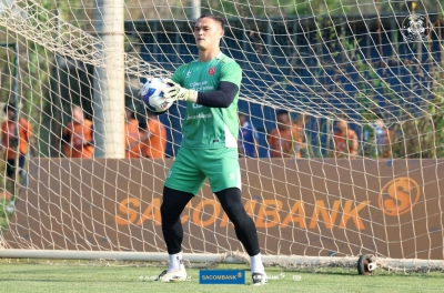 首次入选越南国家队，欧洲裔越南侨星反应强烈