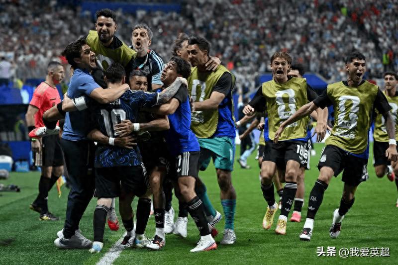 欧洲与美洲杯冠军对决再现!世界杯决赛将上演总身价20亿欧元的巅峰之战,巴萨两位10号球员首次正面较量。