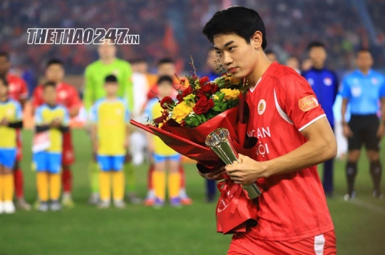 Đình Bắc không về Việt Nam đón Tết