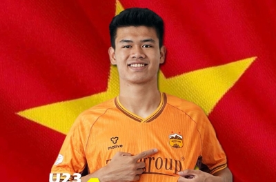 19岁身高近两米的HAGL宝藏球员让阮春松“断电”引发热议