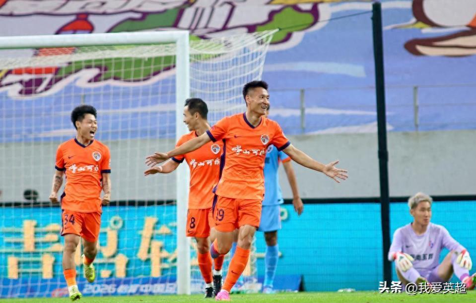 海牛以4比2战胜玉昆!结束四连败,领先降级区5分,宋文杰贡献1进球2助攻,玉昆则连续四轮未尝胜绩