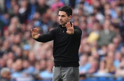 防线传来坏消息，阿森纳在争冠路上步履维艰