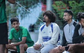 越南足球今日热点新闻（3月25日）：韩国裁判执裁越南对阵马来西亚赛事；曾征战英超的孟加拉国球员抵达越南