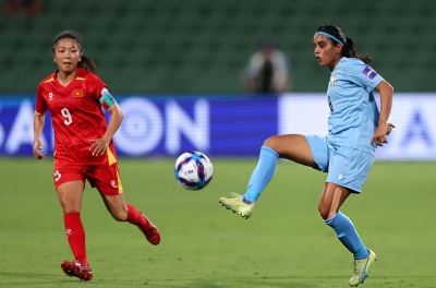 印度球迷在亚洲杯输给越南队后集体反应