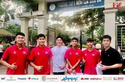 越南U19球员回国后立即参加2026年国家高中毕业考试