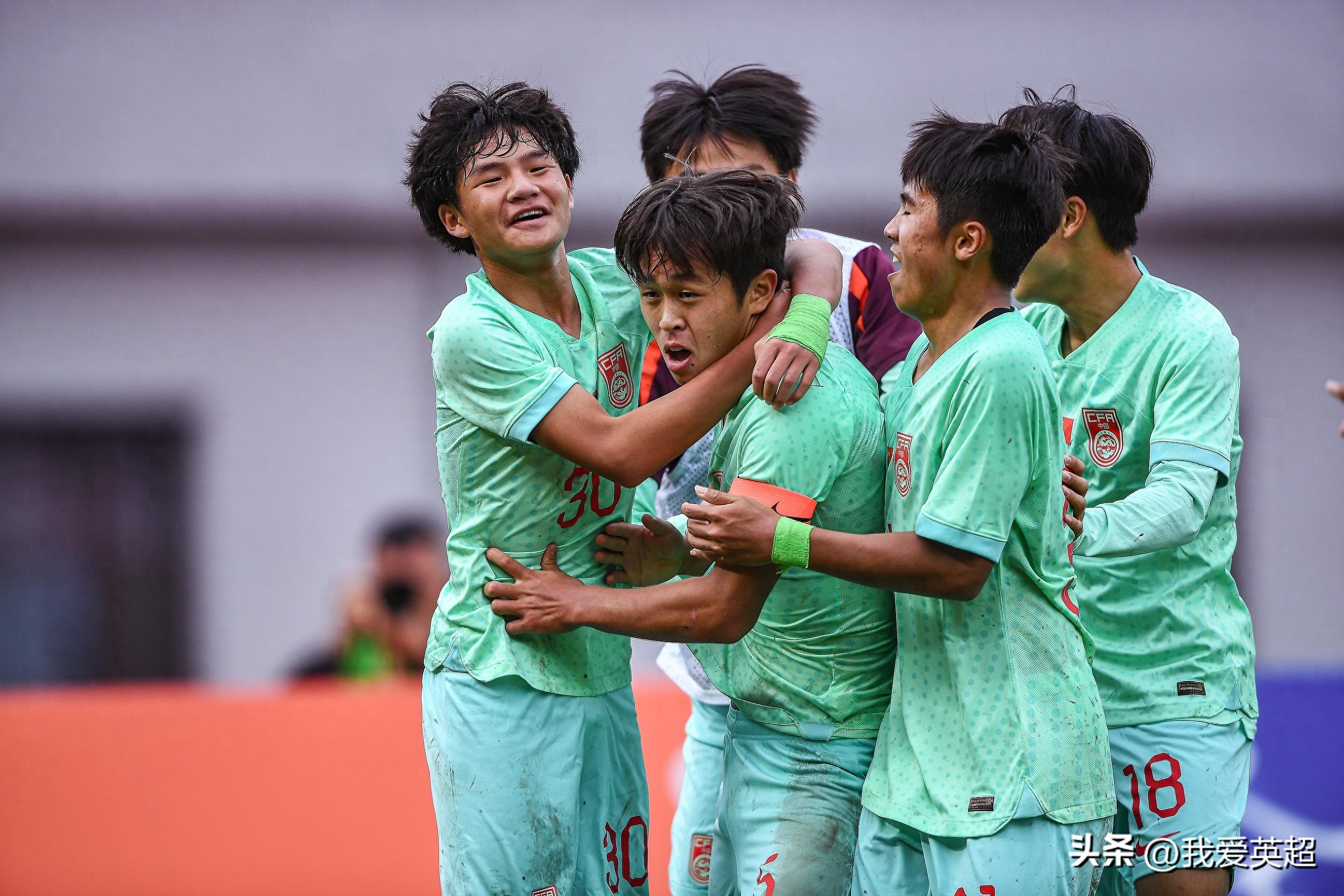 和平杯首胜到手！U16国足1-0战胜十人越南，队长冀政浩头球制胜，陈政飞罚失点球